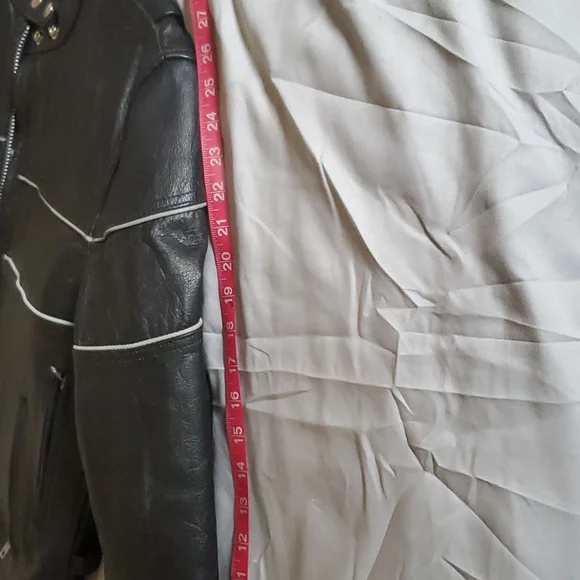 Like new- Unik Cafe racer style leather jacket sz 42 - Picture 9 of 11